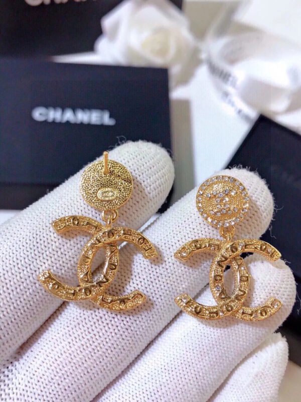 012F9F31-F1F1-E34C-56F0-8946B8714BD4.jpg CC Jewelry New 41