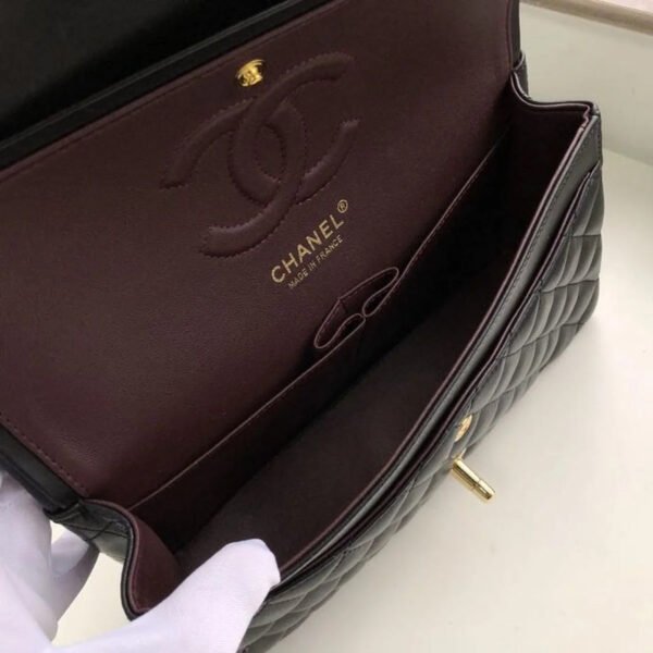 017856E7-030D-3D1F-B7C5-C55D0A24B9C5.jpg Chanel Classic Handbag Gold Toned Hardware BlackFor Women, Women’s Bags, Shoulder And Crossbody Bags 10.2in/26cm A01112
