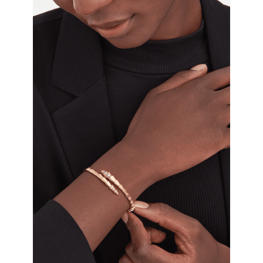 01B2295D-5011-7EF4-8197-3B1F179D3C25.png SERPENTI VIPER BRACELET