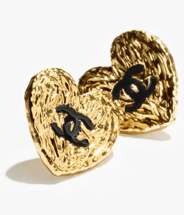 01CD9E2F-5296-A761-033F-BB8A86BCAE2E.png STUD EARRINGS