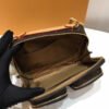 020ADAC1-7ADD-5782-740F-0119D931C1A1.jpg Louis Vuitton Utility Crossbody M80446