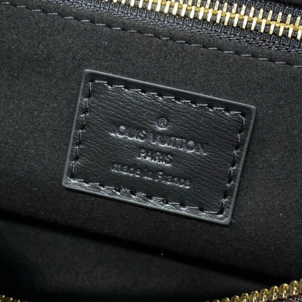 03B59DC5-D83A-EB40-BEBF-63780D2C7E06.jpg Louis Vuitton Speedy Trunk 20 M13146