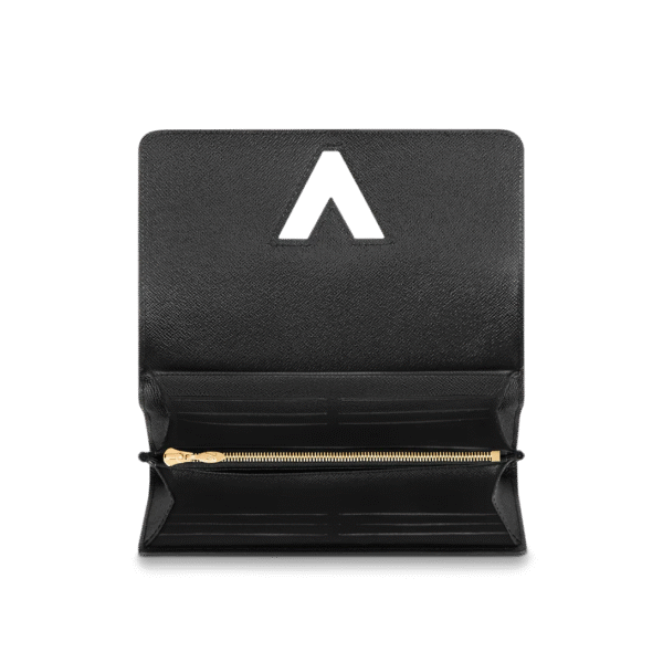 067A63D3-2016-AE34-1149-458FFD7FBABA.png M80690 Twist Wallet