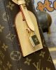 093FB508-76C0-9FC9-E45E-37B1617C9A3C.jpg Louis Vuitton Monogram Canvas Slouchy MM M12098