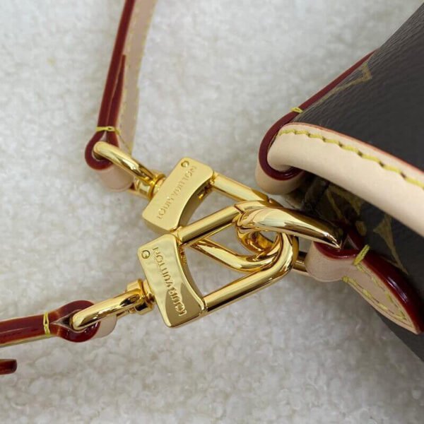 Louis Vuitton M46740 Saumur BB