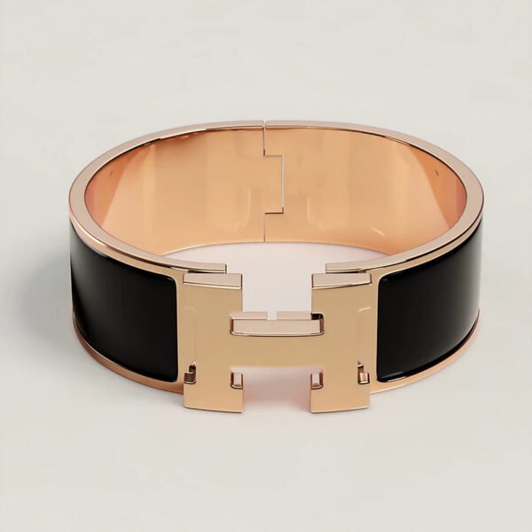 09C13141-B199-1FCF-9FA3-39C668526D24.jpg Hermes Clic Clac H bracelet