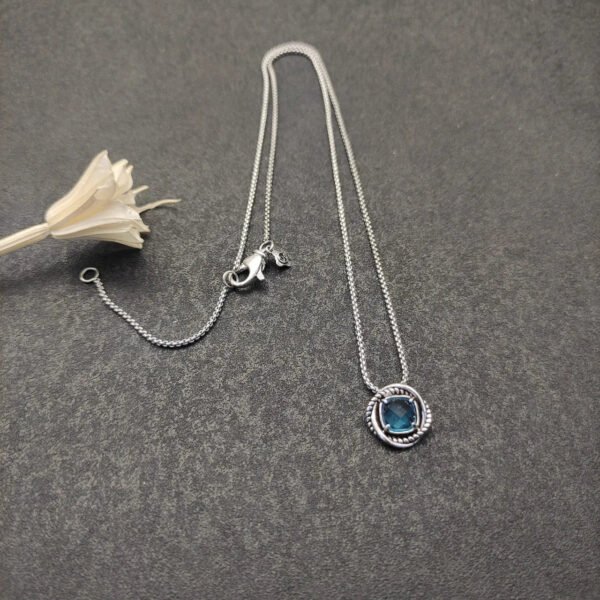 Petite Chatelaine&reg; Necklace Sterling Silver with Blue Topaz, 10mm