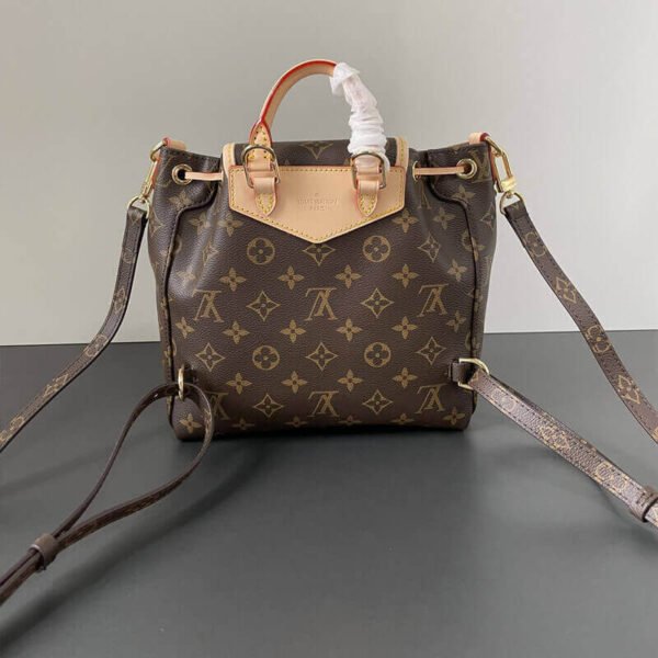 0D387F8C-17DE-676A-4DC7-8C307F36A99E.jpg Louis Vuitton Excursion PM M46932