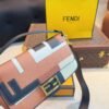 0DC78B2F-4D2D-6745-D394-47948006F964.jpg Fendi Baguette Medium - Pink