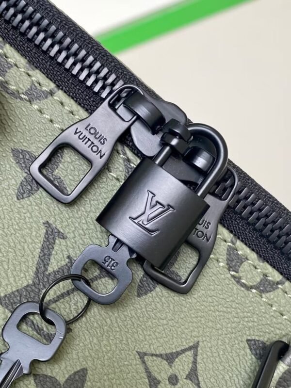 Louis Vuitton M23963 Keepall Bandouli&egrave;re 55