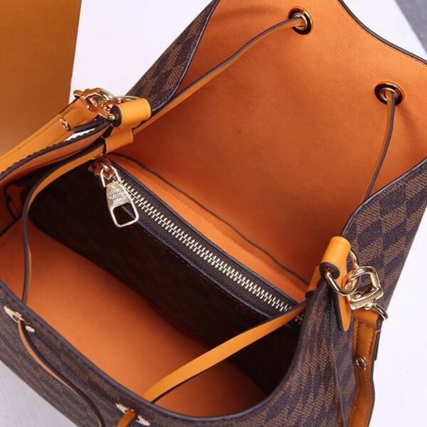 0F08F5AD-FC62-26B1-40F3-D6E23F562544.jpg Louis Vuitton NeoNoe Bucket Bag N40213