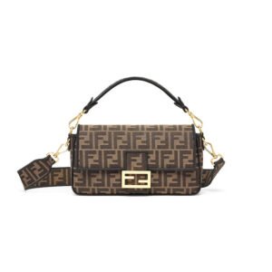 0F7B826F-A73B-98D8-4E75-4815662AEB12.jpg Fendi Baguette