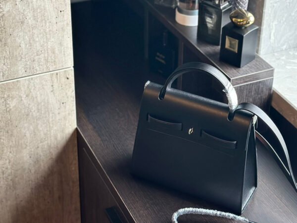 Kelly 22 Bag - Black