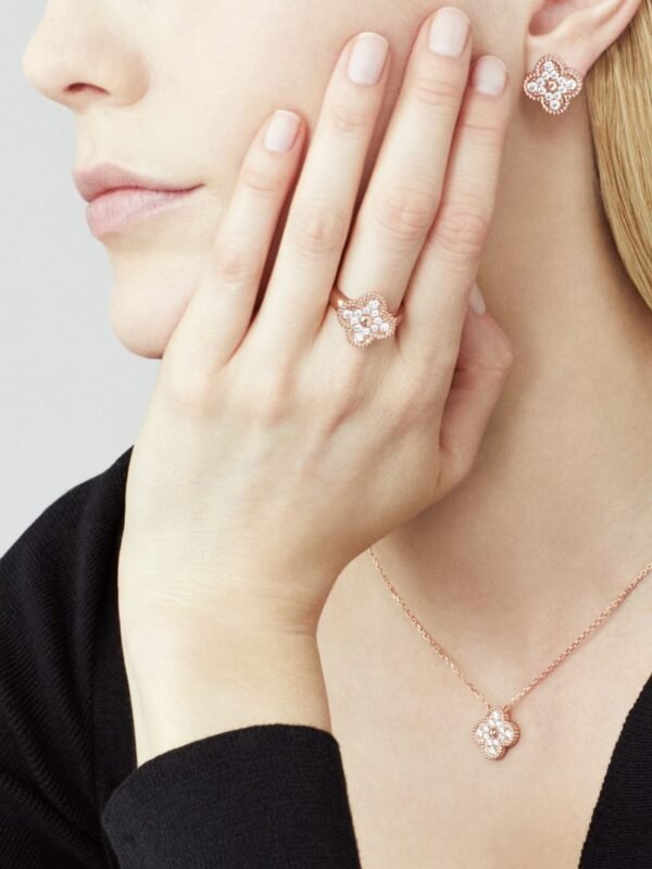 Vintage Alhambra pendant