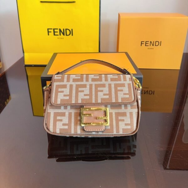 Fendi Baguette Mini