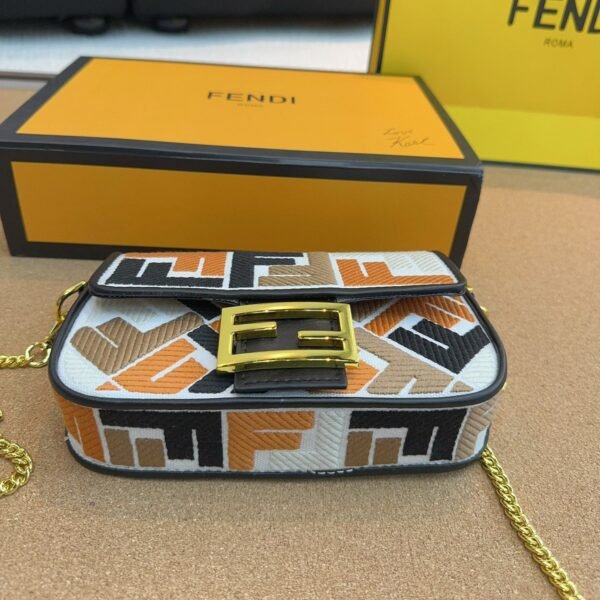 Fendi Baguette Mini