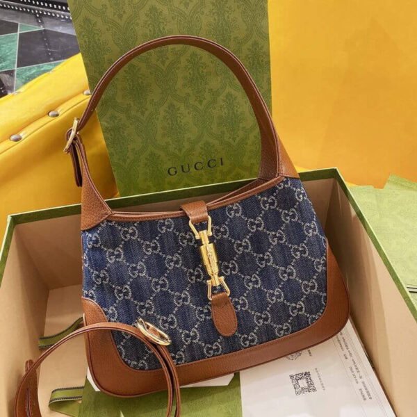 116E55EA-C333-CA83-3447-25A22DFDC6FE.jpg Gucci Denim Jackie 1961 Small