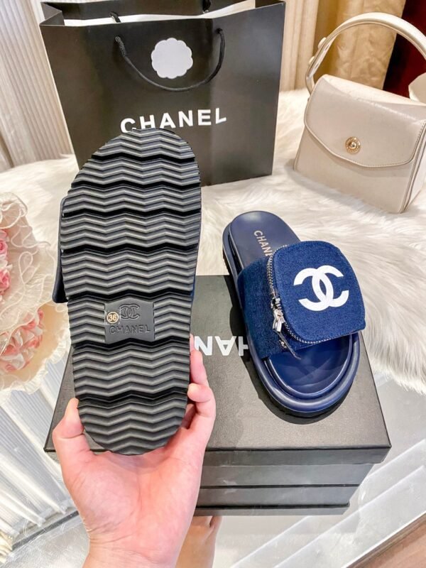 Chanel Women's Logo 25ss CC Sandal