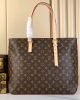 12DDF7DF-A29F-978B-8876-3587BB9FCBE1.jpg Louis Vuitton Mezzo M47134