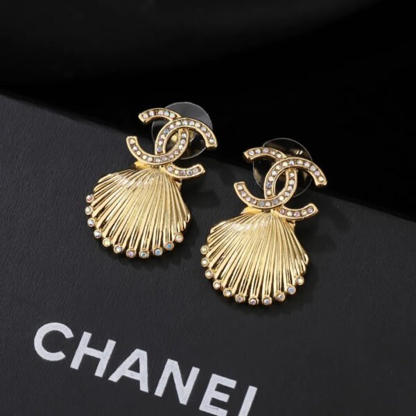 15BF7133-775B-DDC6-CD3A-E20D46F4E7A4.jpg CC Earrings 0008