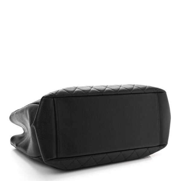 15D84C7A-C51C-EF5D-6F65-02D66FD382F4.jpg Caviar Quilted Grand Shopping Tote GST Black - Gold chain
