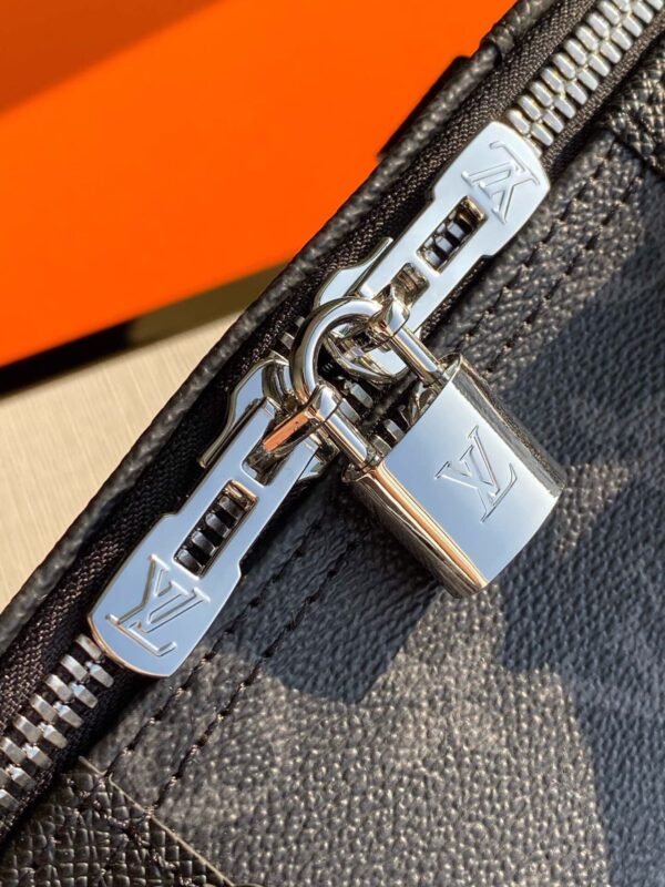 Louis Vuitton M53763 Keepall Bandouli&egrave;re 50