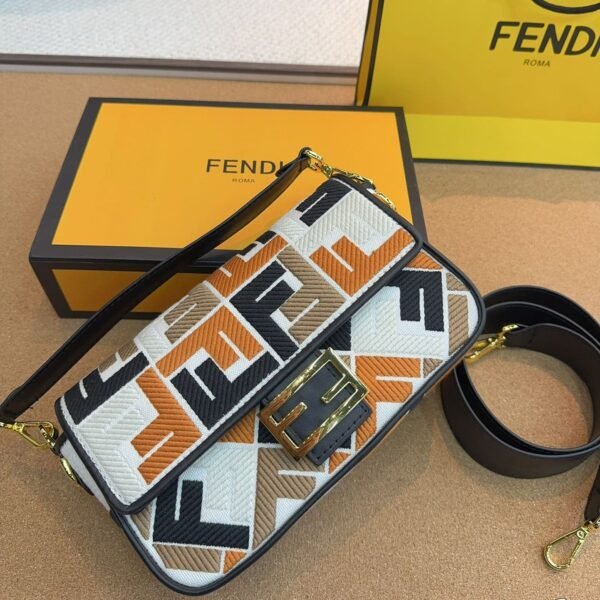 Fendi Baguette Medium