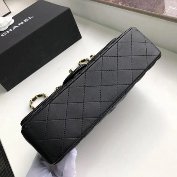 164DEDD5-8551-4F66-1AEE-55CA6E2225B1.jpg Chanel Classic Handbag Gold Toned Hardware BlackFor Women, Women’s Bags, Shoulder And Crossbody Bags 10.2in/26cm A01112