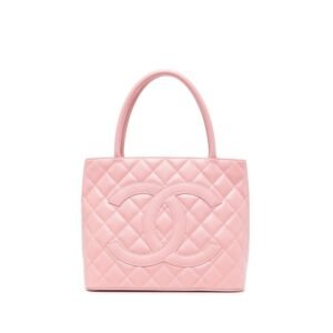 17A0E482-535F-0409-43F7-446E5E8BC71D.jpg CHANEL Medallion Tote Bag Pink