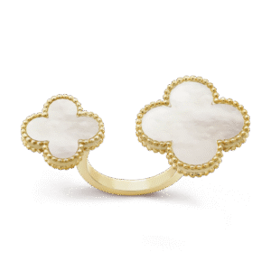 Magic Alhambra Between the Finger ring