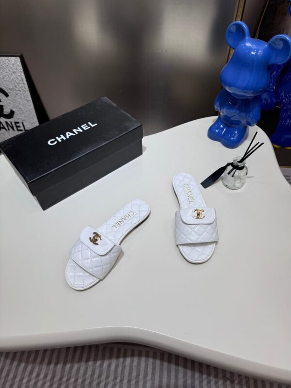 Chanel Women's Logo 25ss CC Sandal