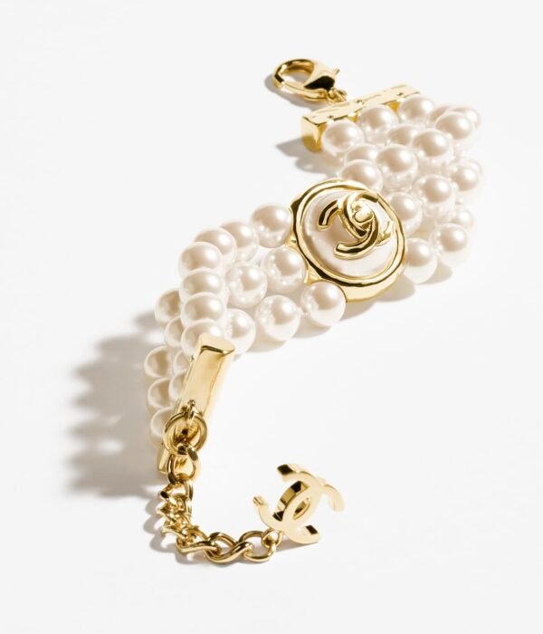 1C17FD8E-52B4-6E8D-8302-B2DA939FA297.jpg BRACELET