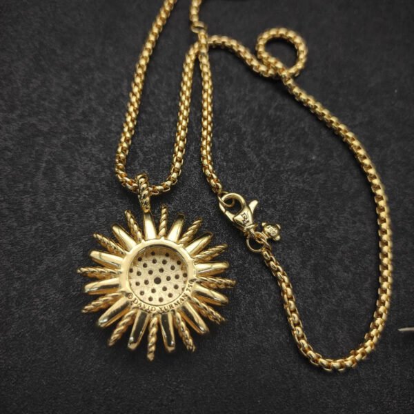 1CCEA153-09DF-FE16-9F4C-4CC67A034D90.jpg David Yurman 18K Yellow White Gold Diamond Large Starburst Pendant