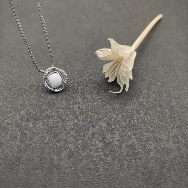 1D2AE96A-5A6B-8A6E-1FFA-9073C0246A67.jpg Petite Chatelaine® Necklace Sterling Silver with Pearl, 10mm