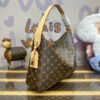 1DB7B8CA-7251-3B38-AE68-0675B25A466F.jpg Louis Vuitton Monogram Canvas Slouchy MM M12098