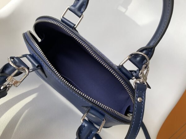 1E760408-78DE-325E-3701-8F3BD5177303.jpg Louis Vuitton Alma BB M40855