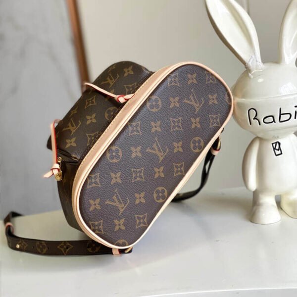 1F114627-93FC-4A6F-6E96-F2D20919A35A.jpg Louis Vuitton Montsouris PM M11198