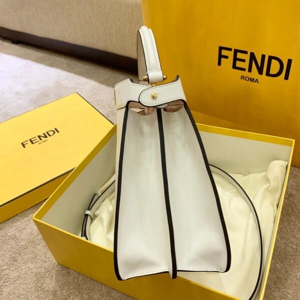 1F9C900B-5A49-B716-45CC-CA1C5F21C52B.jpg Fendi Peekaboo Small iseeu Bag