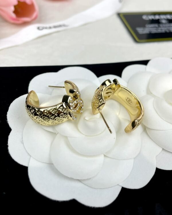 203DE1B0-B34C-EEF0-ADE0-8945A97DA705.jpg CC Jewelry New 16