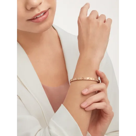 213F9618-F2B8-E3D9-9A30-014ED49BB308.png BRACELET