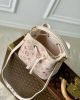 21FDB398-A497-F2E0-C019-9A8050EA8D25.jpg Louis Vuitton M24649 Néonoé BB