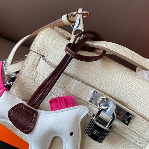 2425B6C0-25E2-AC64-8FE6-2667B3E47F59.jpg Mini Kelly 20 Bag