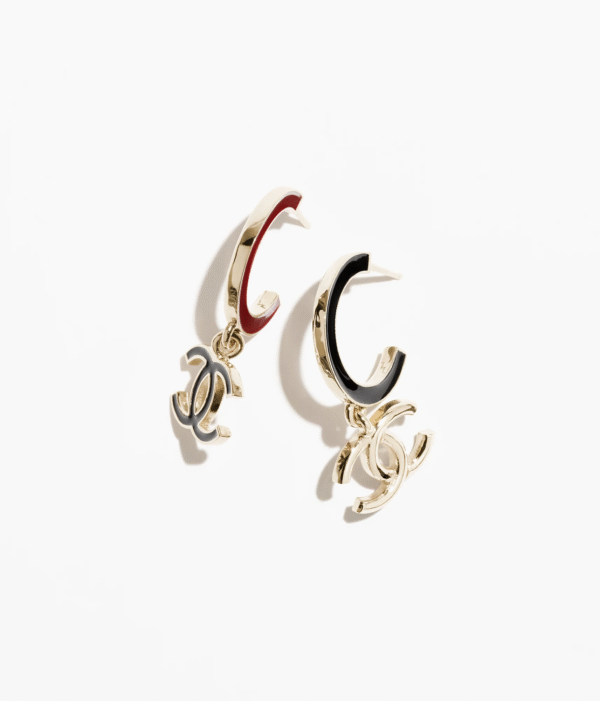 2451CD86-0136-619C-3F09-C4F10A0AD17A.png PENDANT EARRINGS