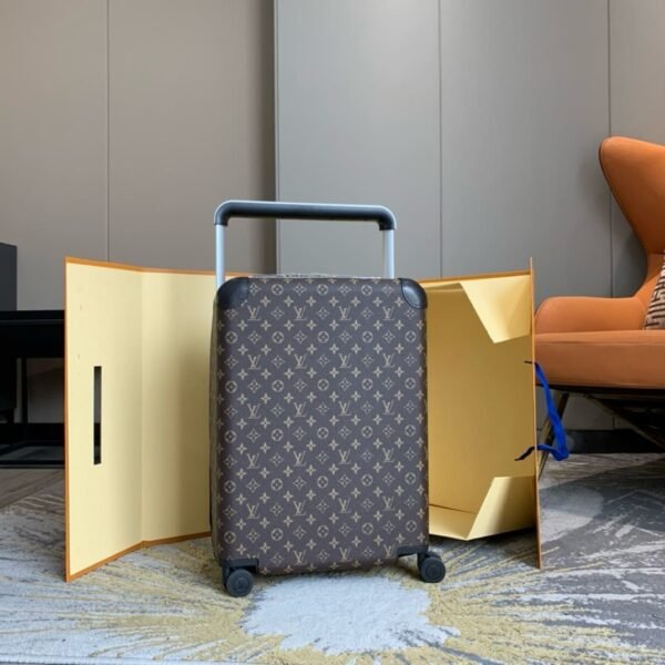 24F2A288-A206-CE48-1F8D-FC986D2647D5.jpg Louis Vuitton M20294 Horizon 55