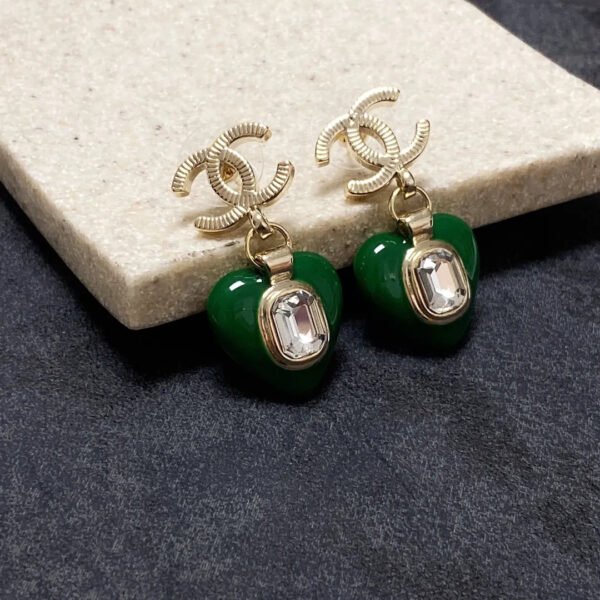 252D3BE1-F694-975D-E089-AA9C64B6F416.jpg cc Earrings
