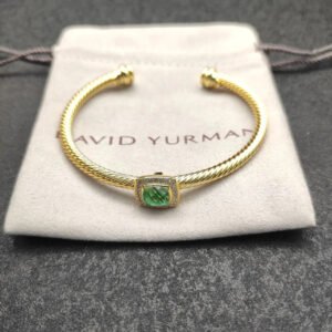 25E46787-9773-335C-DABE-A382F9CE0C34.jpg Cable Classics Bracelet with Peridot and Diamonds 18K Yellow Gold 4mm