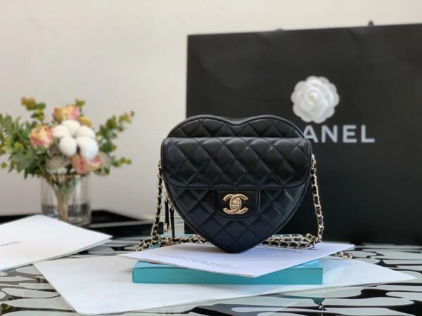 263A2D72-F875-5018-F82D-2330E4230DF5.jpg Chanel Mini Heart Bag Black For Women 7in/18cm AS3191 B07958 94305