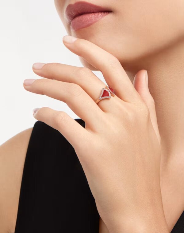 2752D635-0EB2-B2C3-D8DE-D59BCD93991A.jpg DIVAS DREAM RING