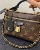 282094ED-19CB-89A3-6E42-D1BDB141D5D6.jpg Louis Vuitton Vanity Chain Pouch M47125
