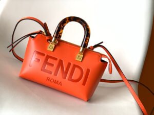 2821A871-3134-CCBF-8486-3DC37CCBCB04.jpg Fendi By The Way Mini Bag